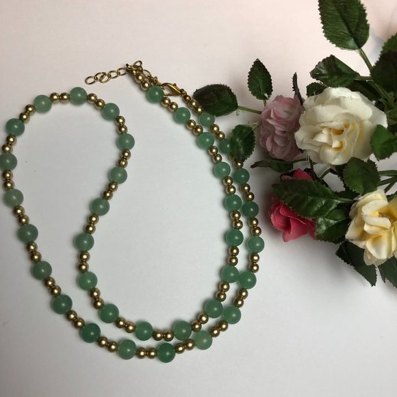 Green & Gold Long Beaded Costume Jewelry Necklace - Picture 3 of 5